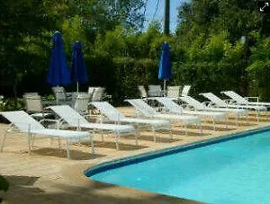 2 Bedrooms, 2 Bathrooms, Pool And Near From The Beach Apartamento